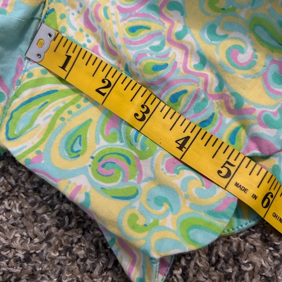Lilly Pulitzer The Buttercup Short with scalloped hemline size 6 - Picture 9 of 9